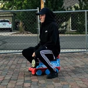 Meet your Posher, Jason